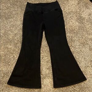 NWT Halara Regular Black Flared Jeggings